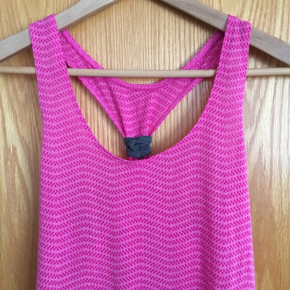 Athletic Halter - Picture 2 of 3